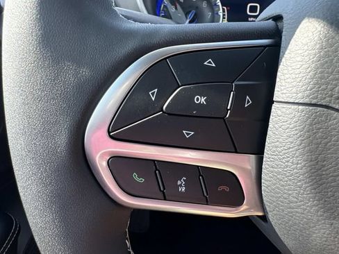 New 2027 Chrysler Pacifica Select w/ Family Tech Group FWD image 24