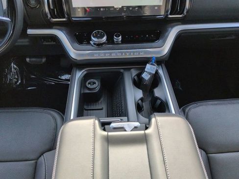 New 2025 Ford Expedition Platinum w/ Stealth Performance Package image 19