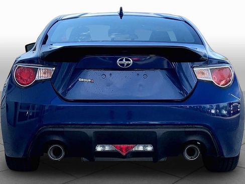 Used 2015 Scion FR-S RWD image 5