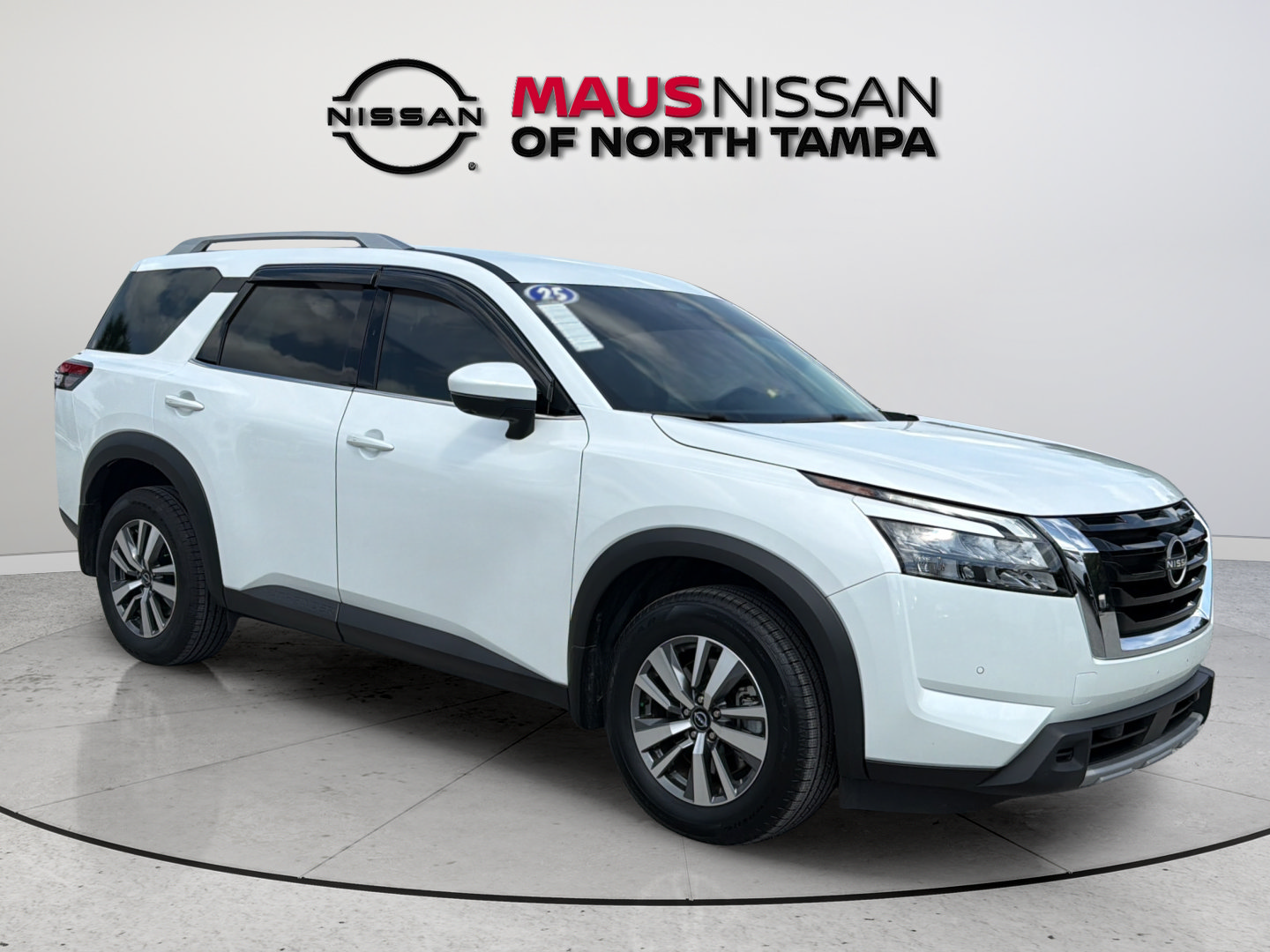 Certified 2025 Nissan Pathfinder SL AWD/4WD image 14