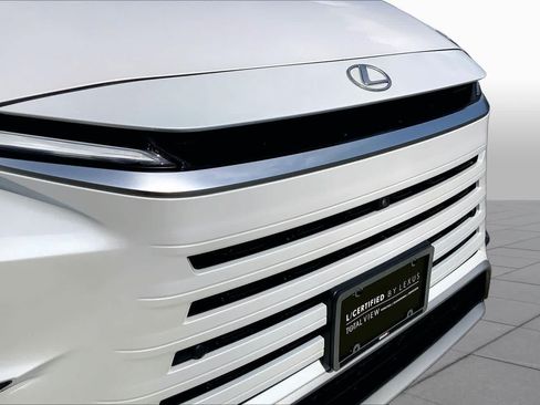 Certified 2025 Lexus TX 500h AWD w/ Technology Package image 30