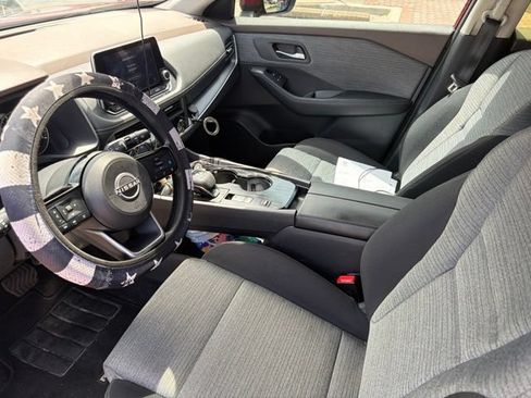 Used 2023 Nissan Rogue SV FWD image 9
