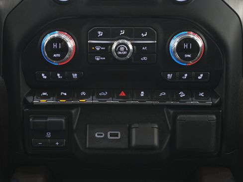 Used 2021 GMC Sierra 1500 Denali w/ Denali Ultimate Package AWD/4WD image 20