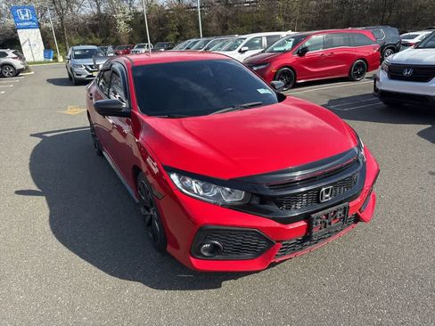 Used 2018 Honda Civic Sport image 10