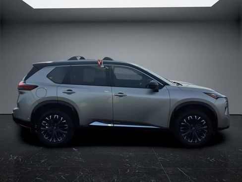 Certified 2025 Nissan Rogue Platinum AWD/4WD image 8