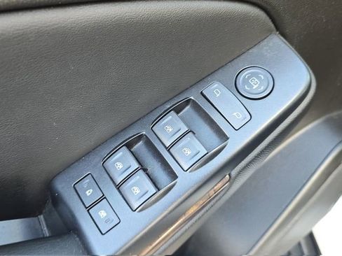 Used 2020 Chevrolet Suburban LS image 17