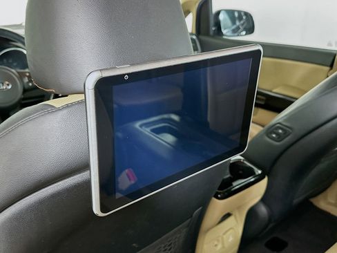 Used 2019 Kia Sedona EX w/ EX Premium Package image 33