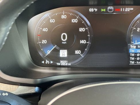 Certified 2021 Volvo V60 T5 Cross Country w/ Climate Package image 27