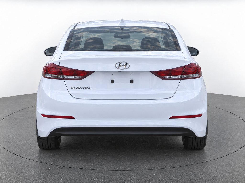 Used 2018 Hyundai Elantra SEL FWD image 7