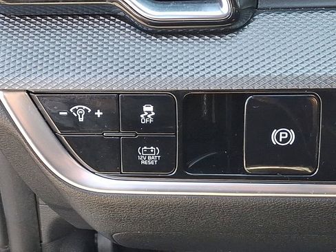 Used 2023 Kia Sportage LX image 26