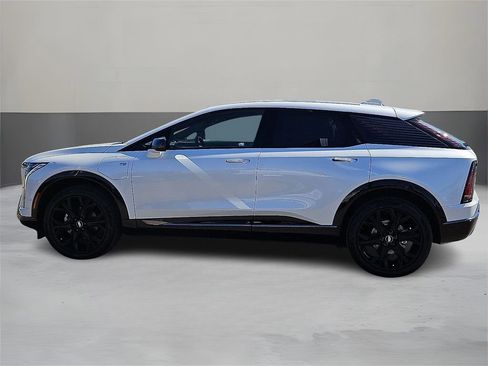 New 2025 Cadillac Optiq Sport 1 w/ LPO, ONYX Package image 2