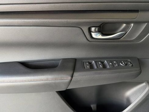 Certified 2025 Honda CR-V Sport image 12