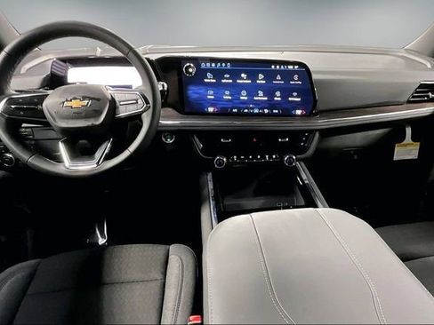 New 2026 Chevrolet Tahoe LS image 5