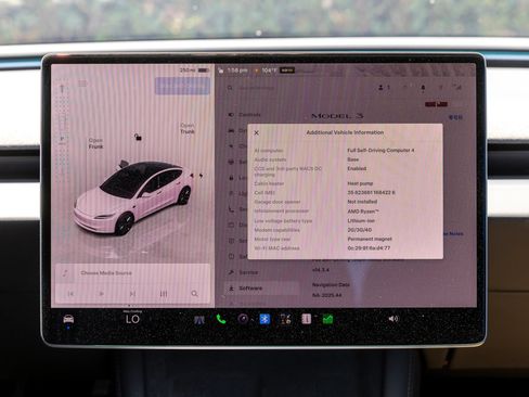 Used 2025 Tesla Model 3 Long Range RWD image 33