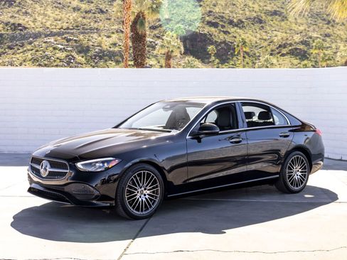 Used 2025 Mercedes-Benz C 300 Sedan image 2