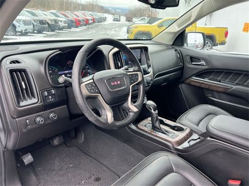 Used 2022 GMC Canyon Denali image 10