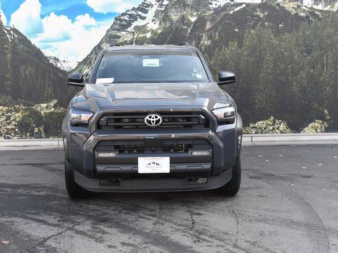 New 2026 Toyota 4Runner SR5 image 2