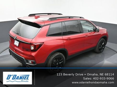 Used 2024 Honda Passport Black Edition image 18