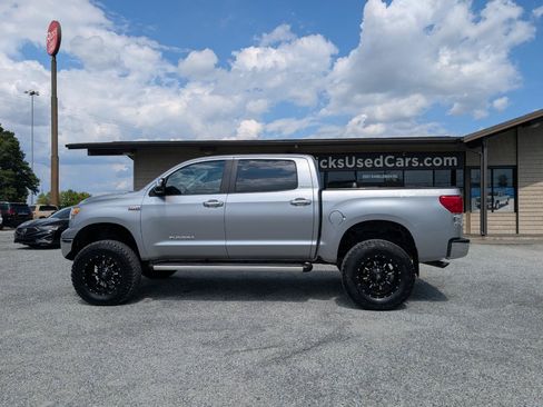 Used 2011 Toyota Tundra Limited w/ Platinum Pkg AWD/4WD image 11