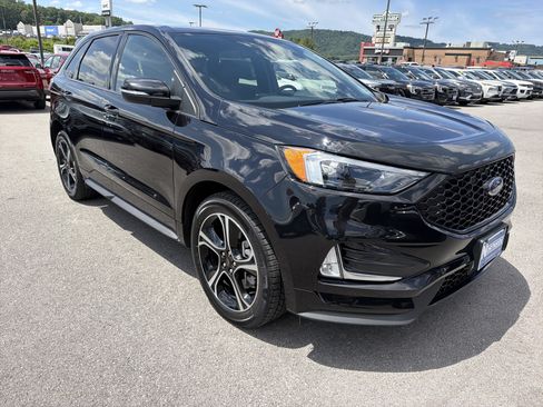 Used 2022 Ford Edge ST AWD/4WD image 3