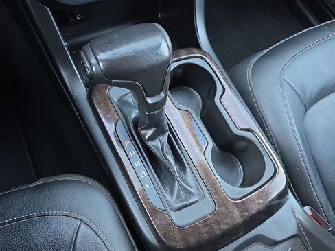 Used 2019 GMC Canyon SLT image 16