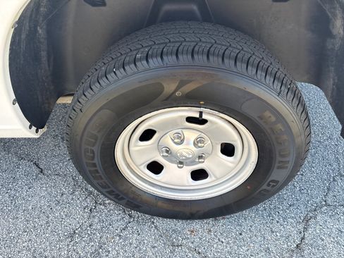 Used 2017 RAM 1500 Tradesman w/ Power & Remote Entry Group image 16