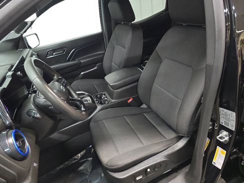Used 2023 Chevrolet Colorado Trail Boss w/ Technology Package AWD/4WD image 29