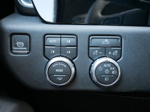 New 2026 GMC Sierra 1500 Elevation image 21