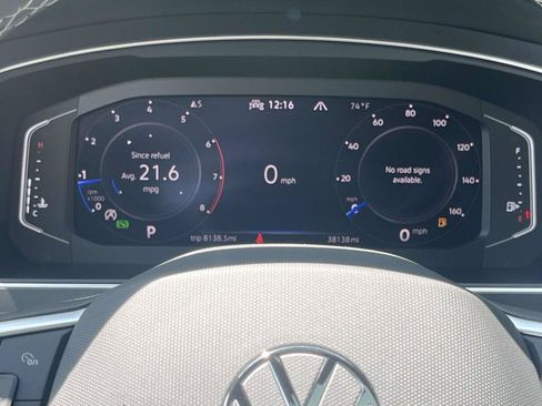 Used 2023 Volkswagen Tiguan SEL R-Line AWD/4WD image 3
