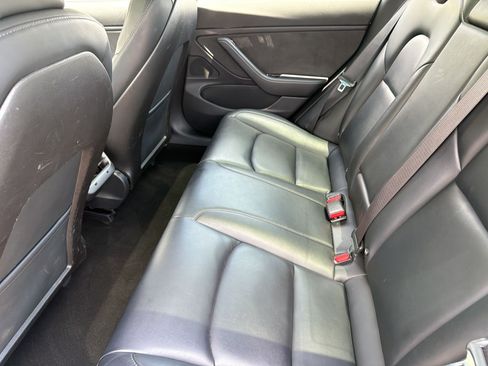 Used 2018 Tesla Model 3 Long Range RWD image 27