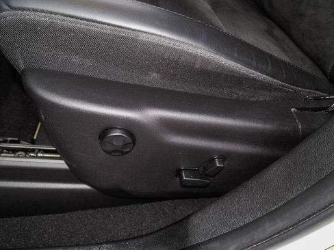 Used 2019 Jeep Grand Cherokee Altitude AWD/4WD image 23