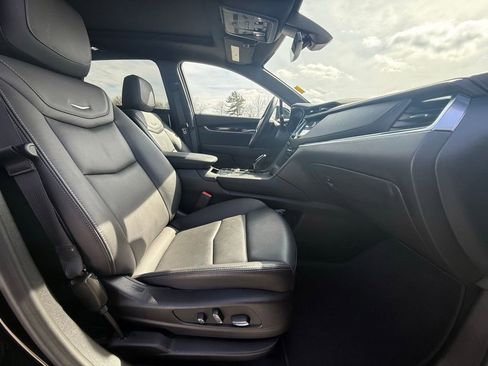 Certified 2025 Cadillac XT5 Premium Luxury image 34