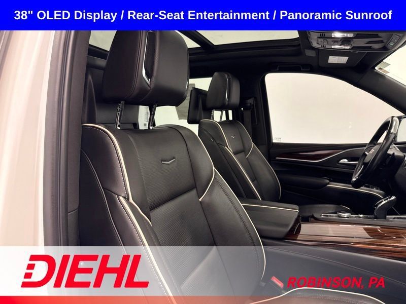 Used 2023 Cadillac Escalade ESV Premium Luxury AWD/4WD image 17