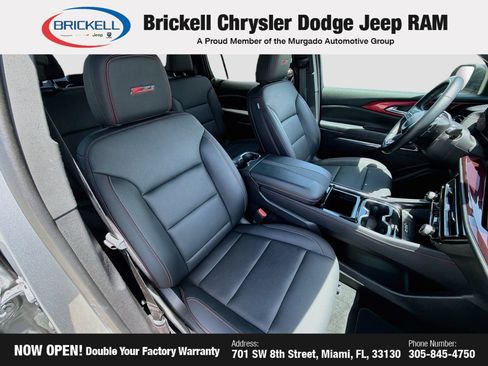 Used 2025 Chevrolet Traverse Z71 AWD/4WD image 15