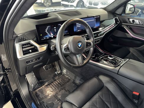 Used 2025 BMW X7 xDrive40i w/ M Sport Package AWD/4WD image 21