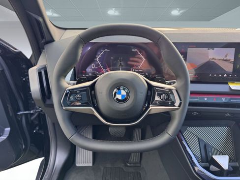 Used 2025 BMW X3 xDrive30i w/ Convenience Package image 15