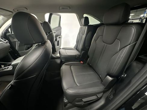 Used 2023 Kia Sorento EX image 19