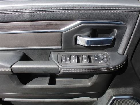 Used 2025 RAM 2500 Laramie AWD/4WD image 41