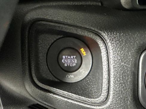 Used 2024 Jeep Wrangler Unlimited Sport AWD/4WD image 20