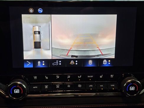 Used 2023 Chevrolet Colorado Z71 w/ Z71 Convenience Package 2 image 19