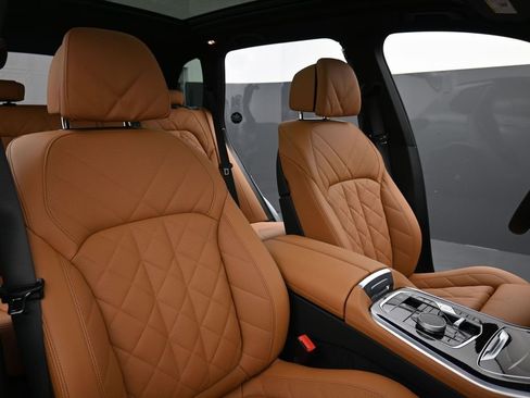 New 2026 BMW X5 M60i w/ Climate Comfort Package AWD/4WD image 20
