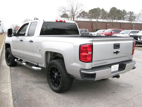 Used 2019 Chevrolet Silverado 1500 Custom w/ Custom Convenience Package image 5