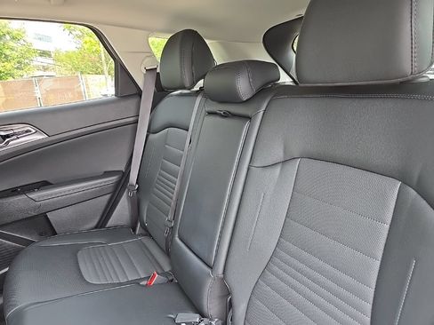 Certified 2025 Kia Sportage SX AWD/4WD image 34