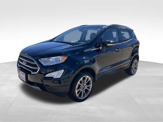 Used 2018 Ford EcoSport Titanium w/ Titanium Cold Weather Package video 4