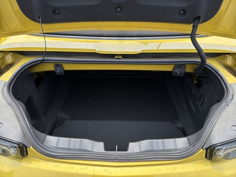 Used 2024 Chevrolet Camaro SS RWD image 27
