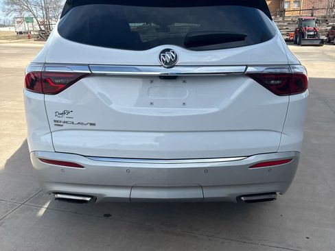 Used 2023 Buick Enclave Essence w/ Experience Buick Package image 9