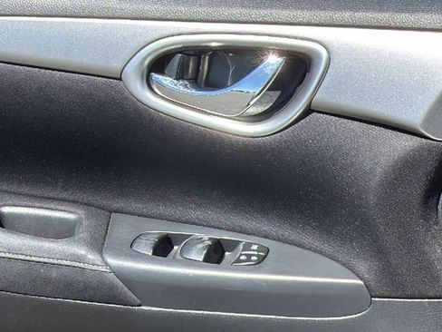 Used 2015 Nissan Sentra SV w/ Style Package FWD image 22
