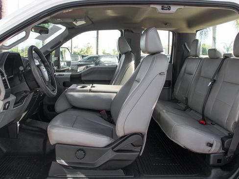 Used 2020 Ford F250 XL w/ Power Equipment Group image 18