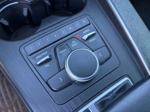 Used 2018 Audi A4 2.0T Premium image 22