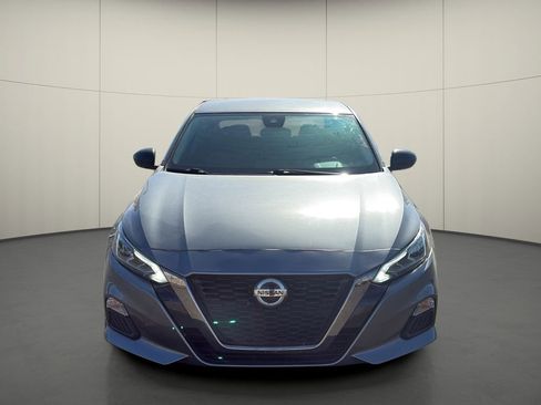 Used 2020 Nissan Altima 2.5 SR FWD image 2